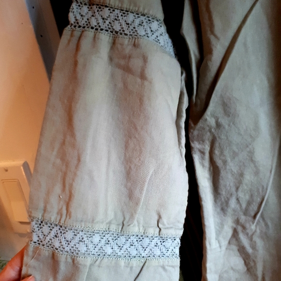 Sage green boho top with lace & embroidery - Picture 3 of 3